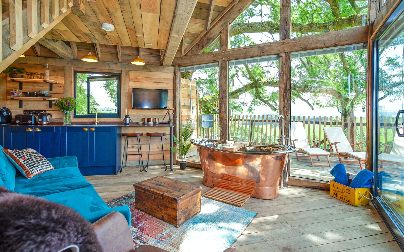 Treehouse Lodges With Hot Tubs