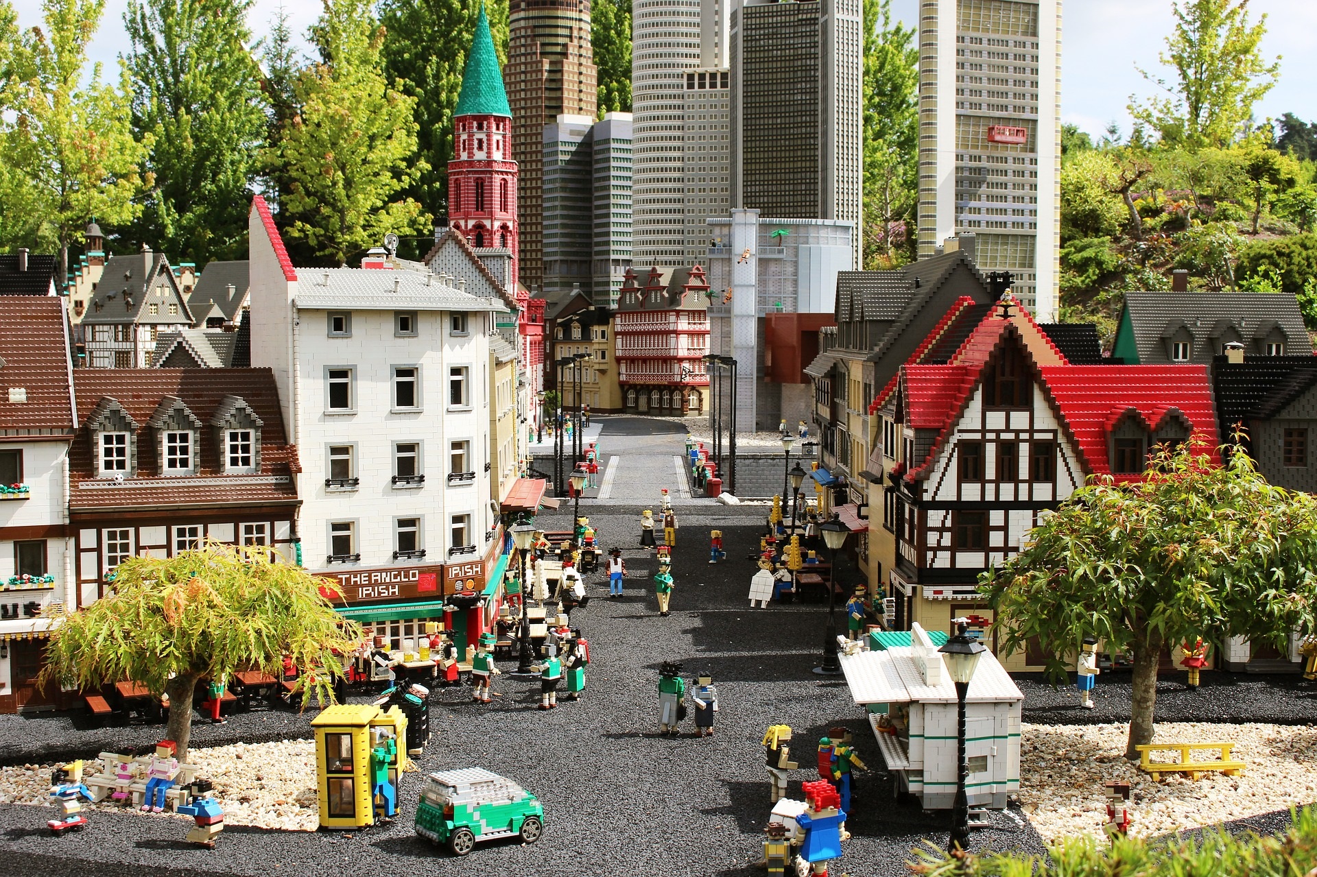 Legoland places best sale to stay