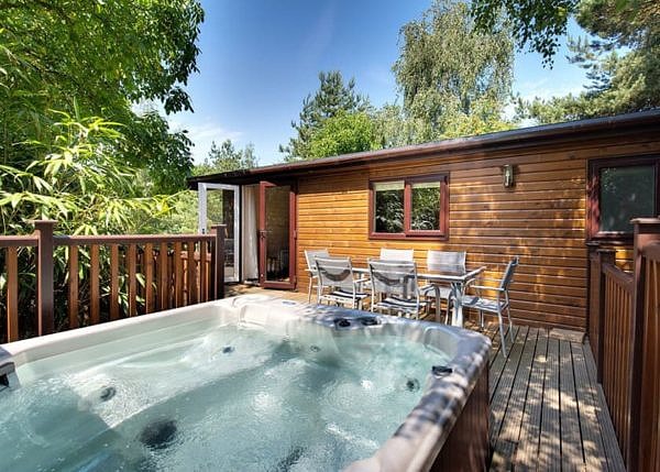 Landal Sandybrook lodge with jacuzzi