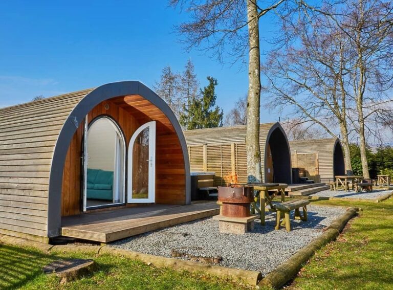 Lodges with Hot Tubs Edinburgh & The Borders, Scotland. Hot Tub Breaks ...